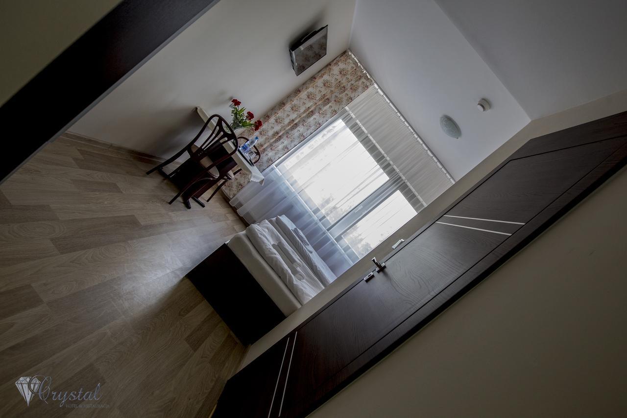 Hotel Crystal Janikowo Экстерьер фото